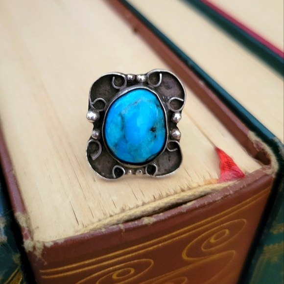 Native American Turquoise Ring - Picture 3 of 7